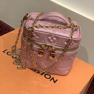 🟥SOLD🟥NIB Louis Vuitton Micro Vanity in Pink Wisteria GHW